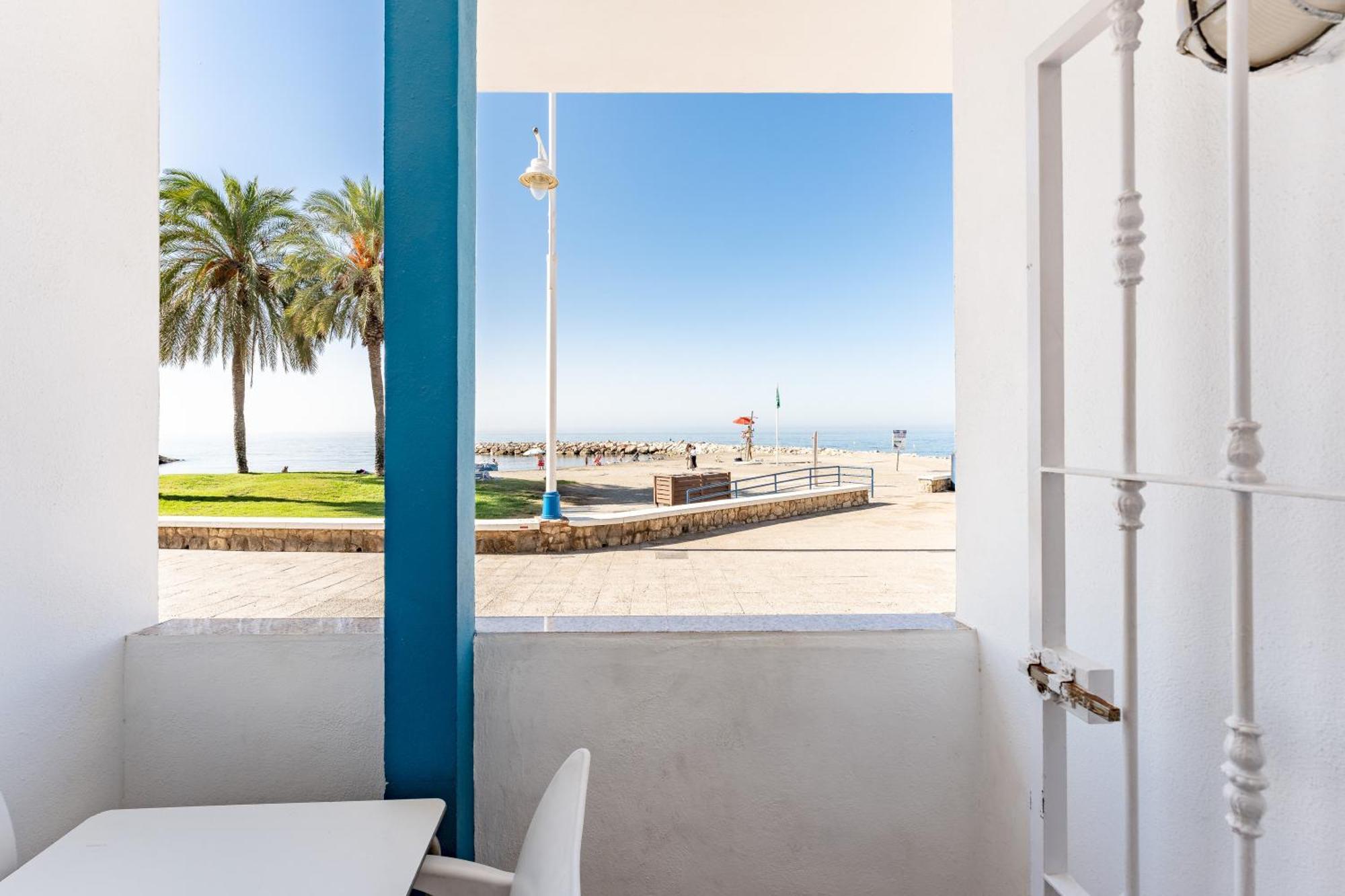 A La Orilla Del Mar, Pedregalejo Apartment Rincón de la Victoria Екстериор снимка