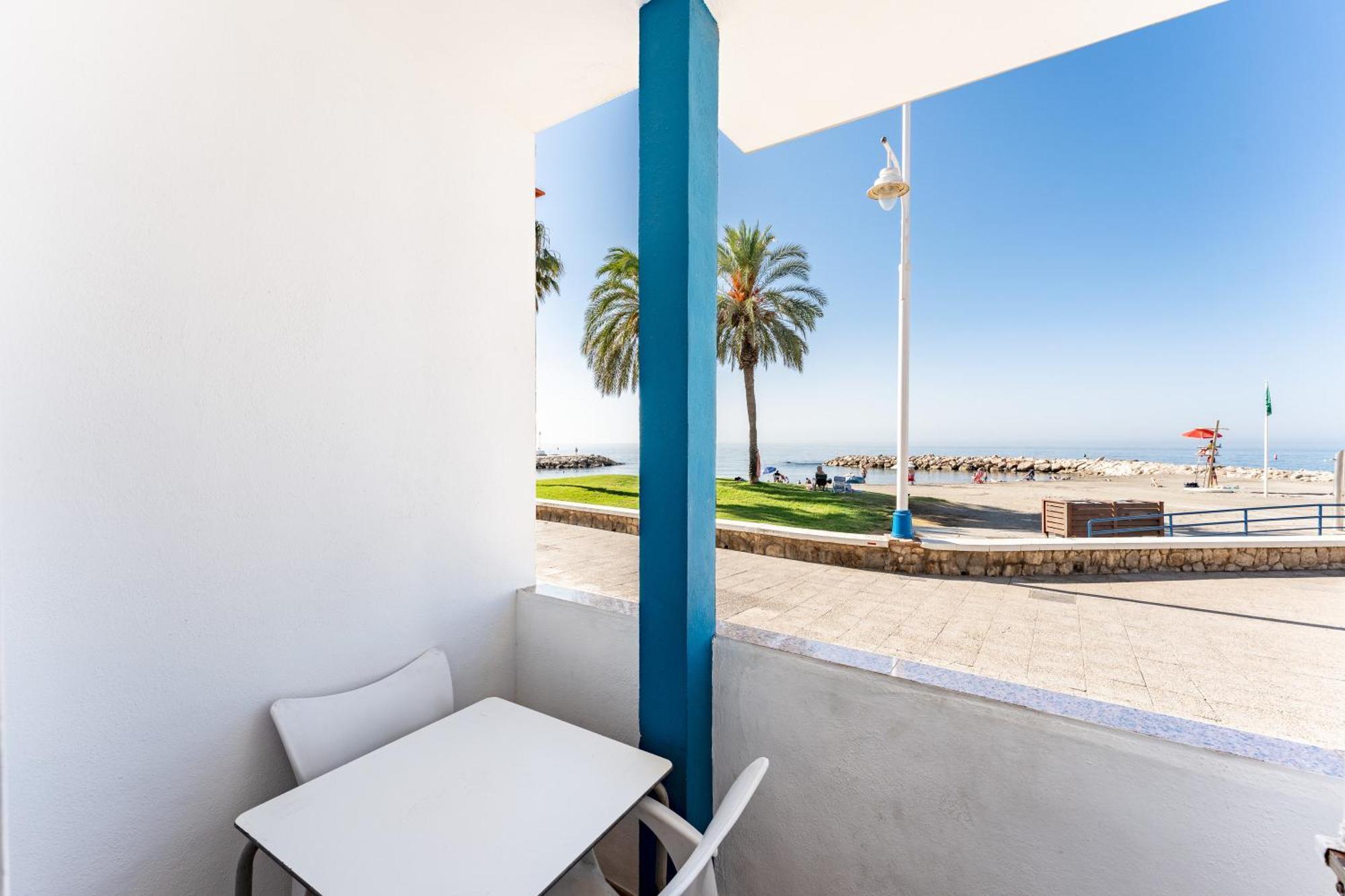 A La Orilla Del Mar, Pedregalejo Apartment Rincón de la Victoria Екстериор снимка