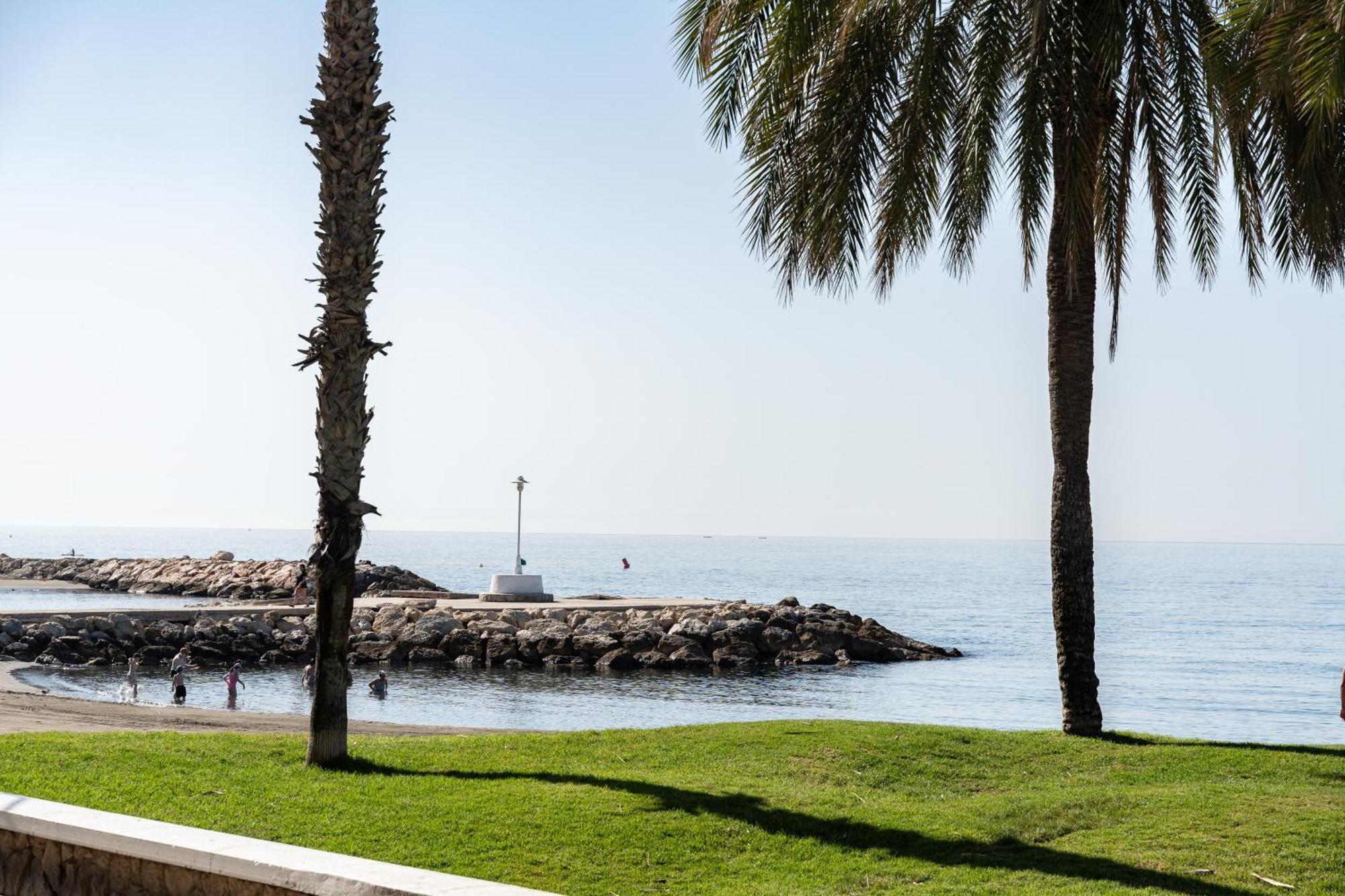 A La Orilla Del Mar, Pedregalejo Apartment Rincón de la Victoria Екстериор снимка